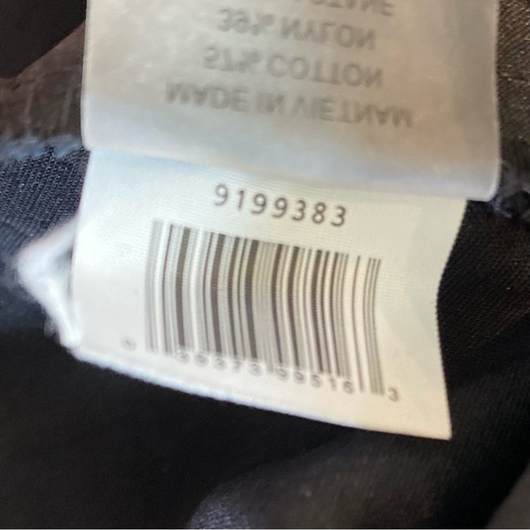 Vince Camuto Black Flat Front Pants - Size Women's 6 side slit hem - Picture 5 of 8